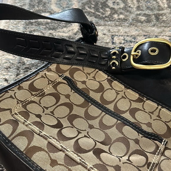 Coach Bleeker Black Leather Legacy Brown Signature Flap Buckle Bag and wallet - Picture 7 of 15